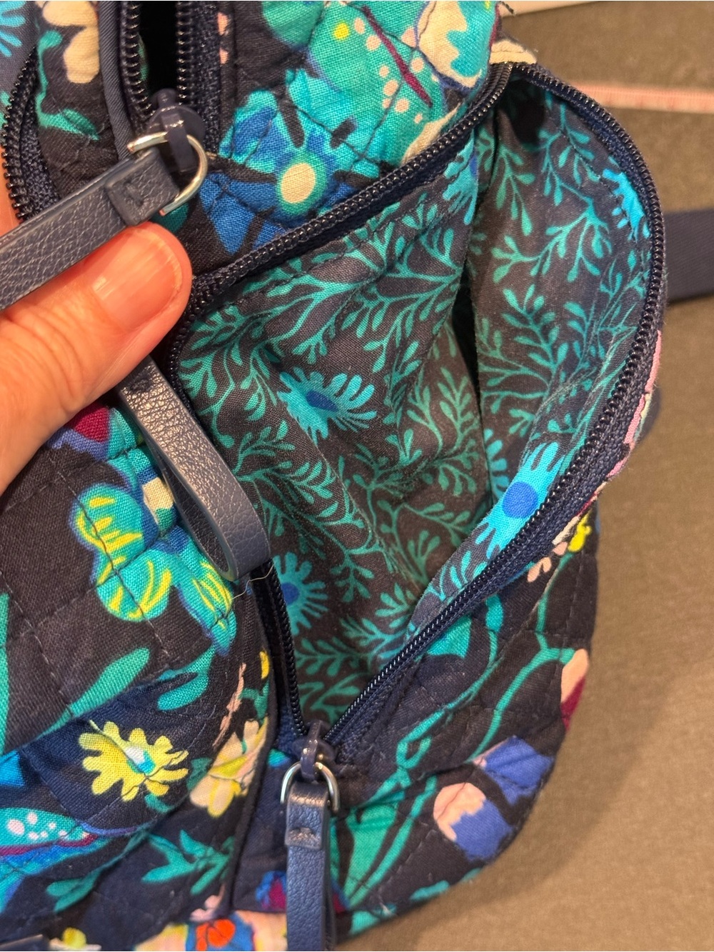 Vera Bradley Essential Laptop Backpack Mural Garden Quilted Floral Travel - Picture 10 of 12